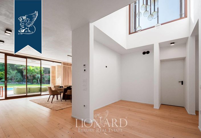 Image No.16-3 Bed Villa for sale