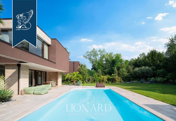 Image No.4-3 Bed Villa for sale