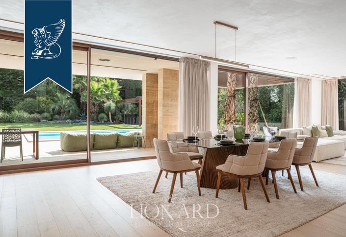 Image No.6-3 Bed Villa for sale