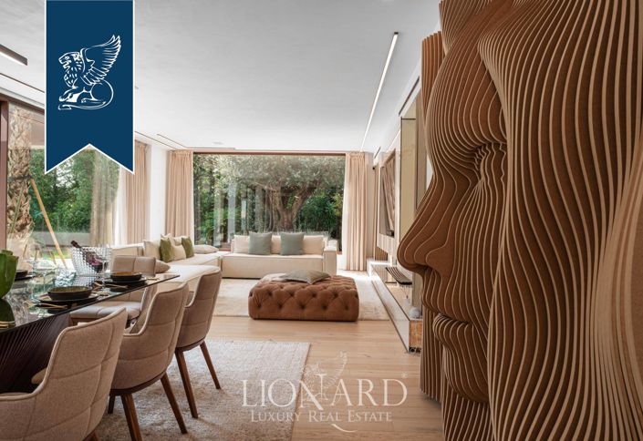 Image No.9-3 Bed Villa for sale