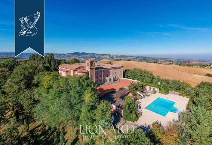 Image No.3-Propriété de 38 chambres à vendre à Imola