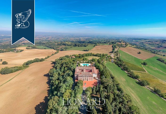 Image No.4-Propriété de 38 chambres à vendre à Imola