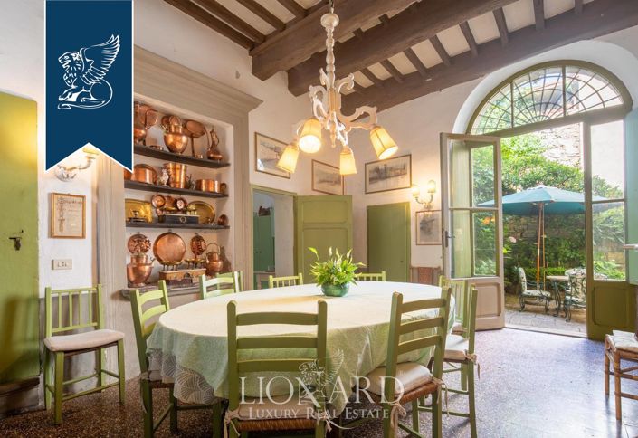 Image No.12-Propriété de 8 chambres à vendre à Volterra