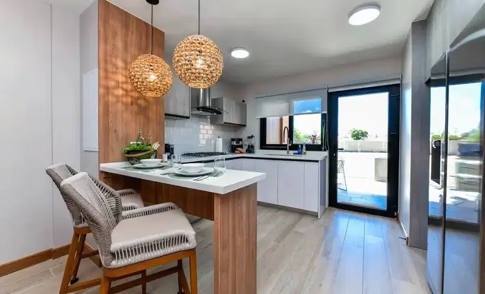 Image No.5-3 Bed Townhouse for sale