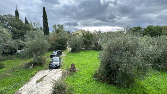 Image No.2-4 Bed House for sale