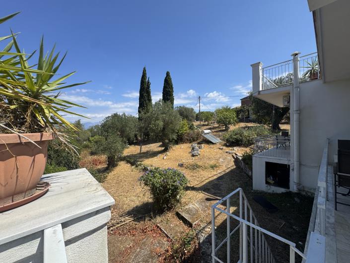 Image No.9-6 Bed Apartment for sale