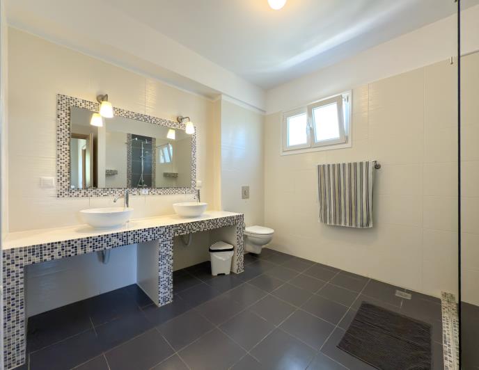 Image No.43-Villa de 4 chambres à vendre à Kato Korakiana