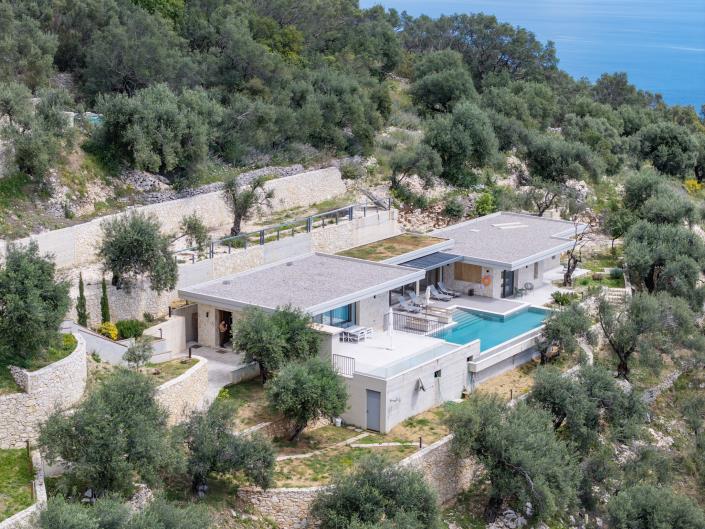 Image No.3-Villa de 4 chambres à vendre à Nissaki