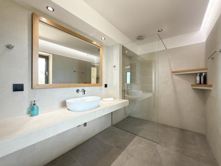 Image No.56-Villa de 4 chambres à vendre à Nissaki