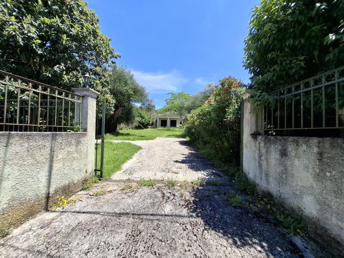 Image No.5-Maison de 2 chambres à vendre à Mesoggi