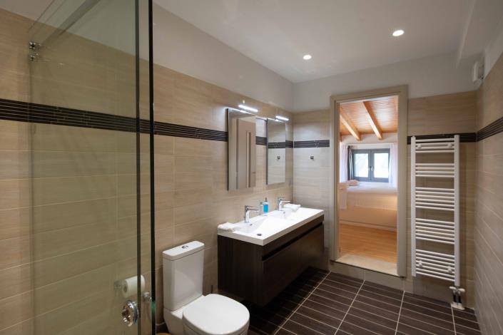 Image No.43-5 Bed Villa for sale