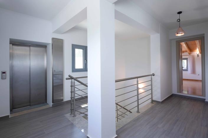 Image No.47-5 Bed Villa for sale