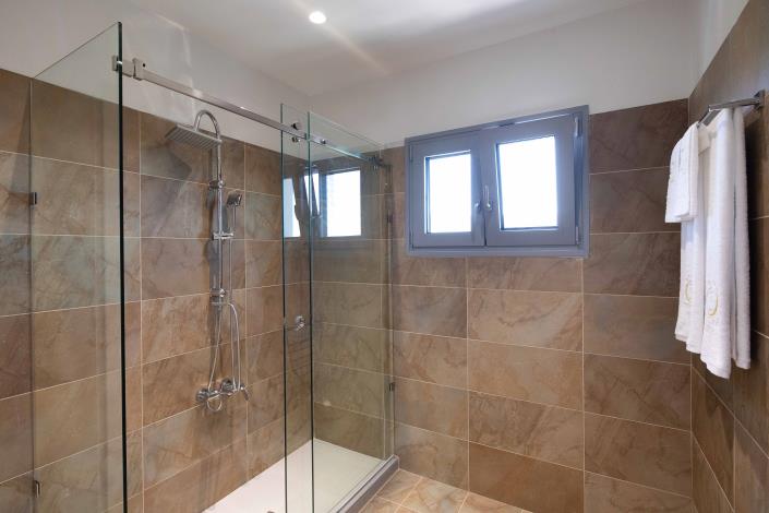 Image No.54-5 Bed Villa for sale