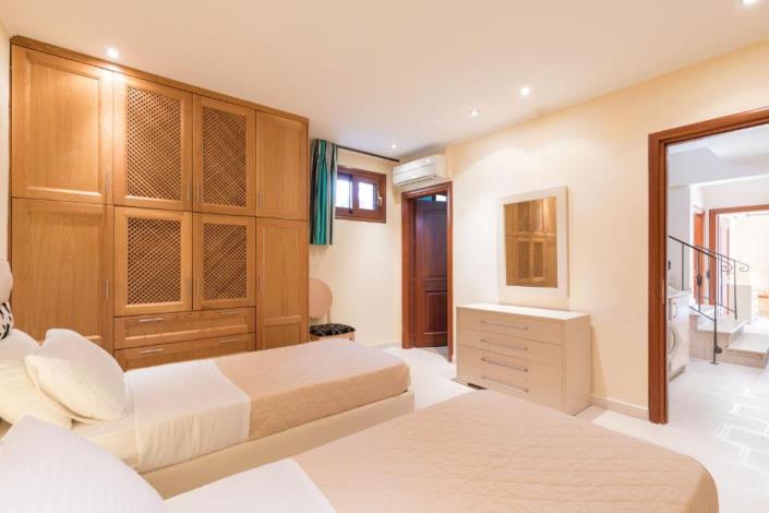 Image No.32-Villa de 4 chambres à vendre à Kassiopi