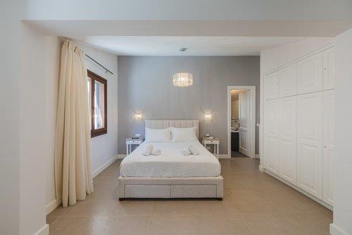 Image No.52-4 Bed Villa for sale