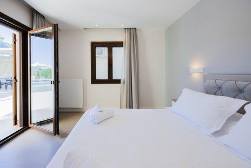 Image No.48-4 Bed Villa for sale