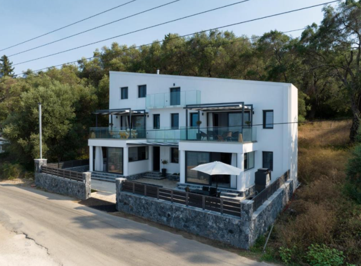 Image No.2-3 Bed Villa for sale