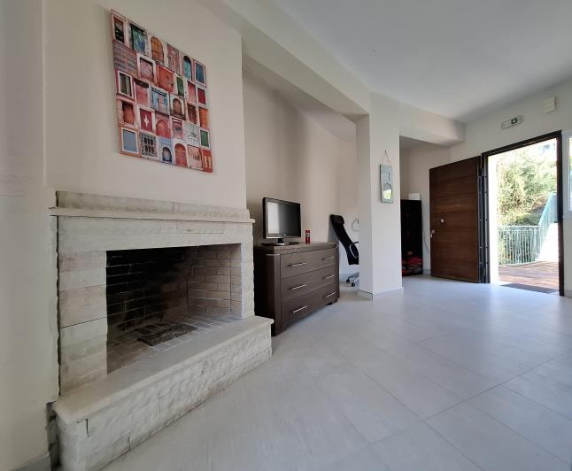 Image No.29-2 Bed Villa for sale