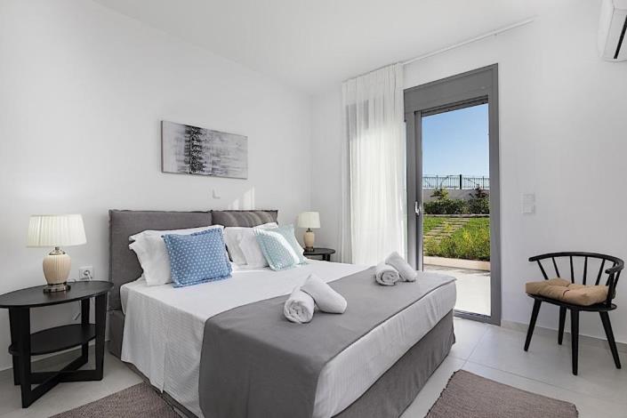 Image No.19-4 Bed Villa / Detached for sale