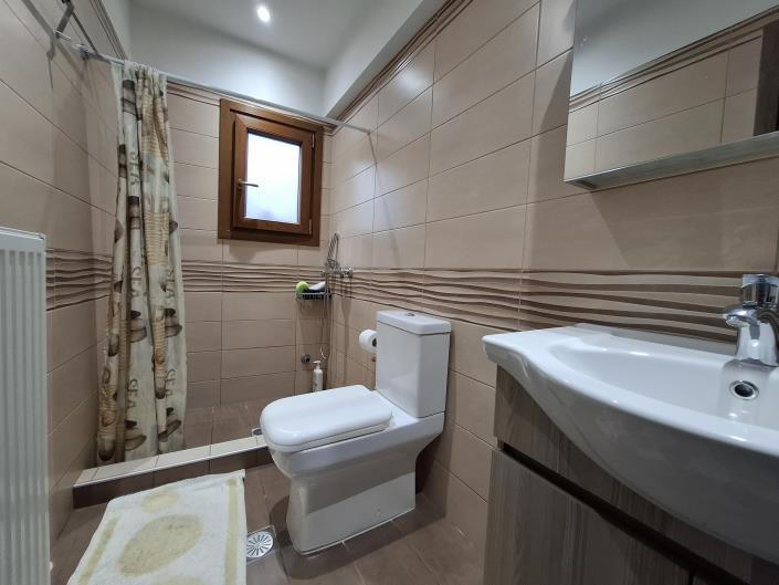 Image No.24-7 Bed House for sale