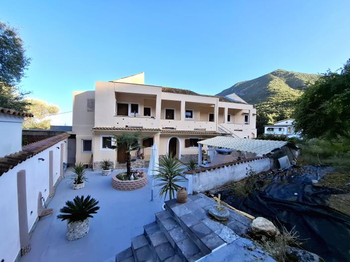 Image No.3-7 Bed House for sale