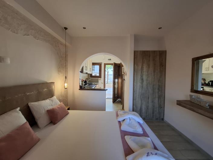 Image No.41-7 Bed House for sale