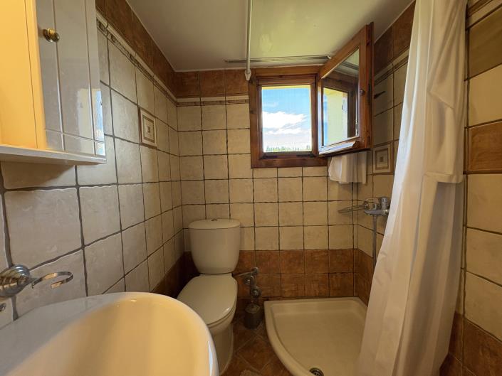 Image No.49-6 Bed House for sale