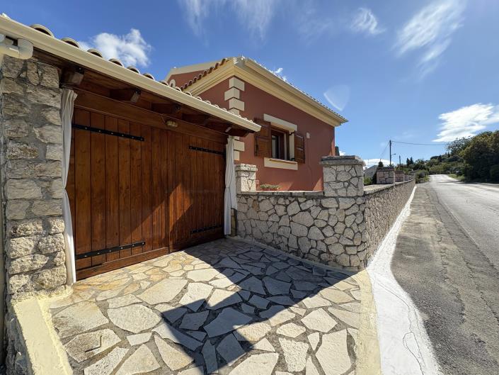 Image No.6-6 Bed House for sale