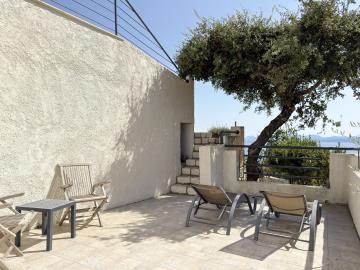 38-08292025_154308361