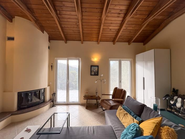 Image No.22-3 Bed House for sale