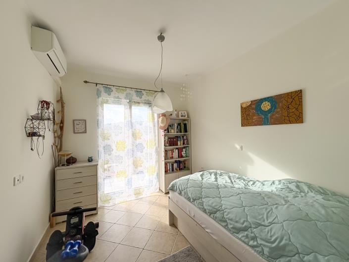 Image No.25-3 Bed House for sale