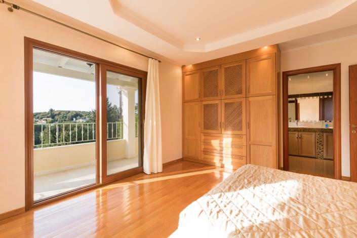 Image No.30-4 Bed Villa for sale