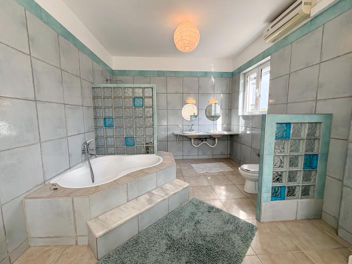 Image No.15-Villa de 4 chambres à vendre à Mesoggi