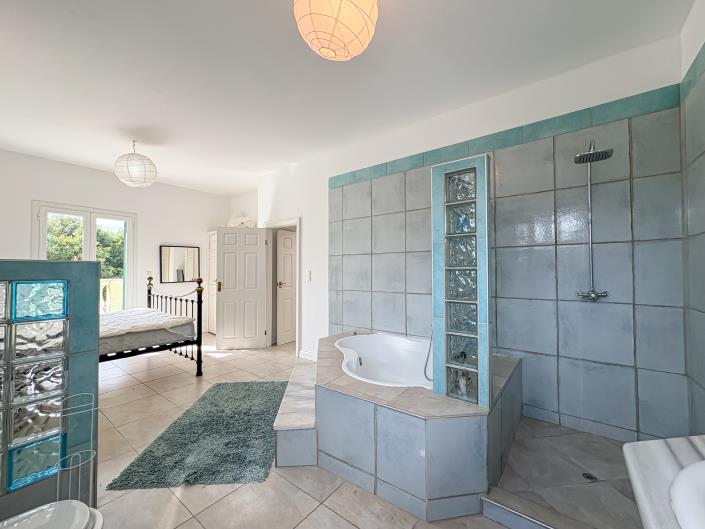 Image No.19-Villa de 4 chambres à vendre à Mesoggi