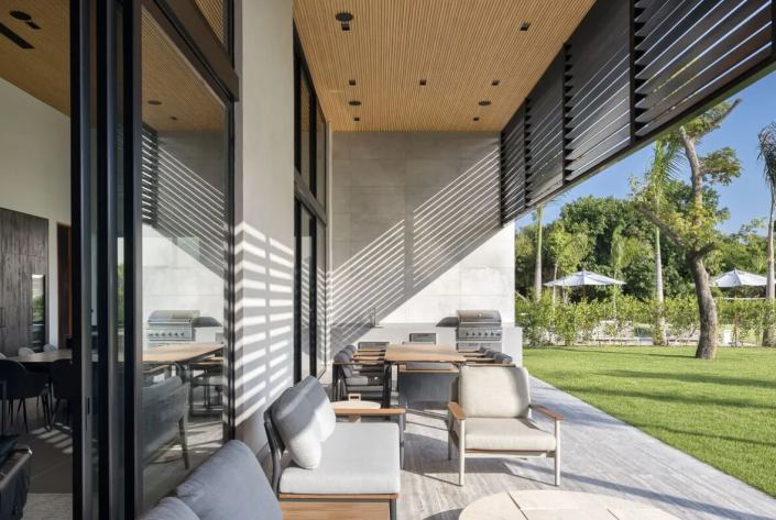 Image No.10-4 Bed House/Villa for sale