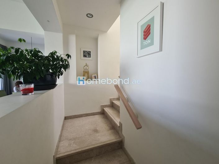 Image No.5-4 Bed Villa for sale