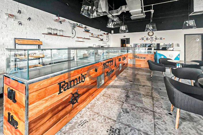 Image No.7-Commercial à vendre à Dubai