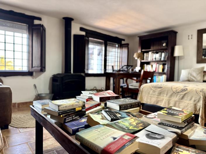 Image No.14-8 Bed Chalet for sale