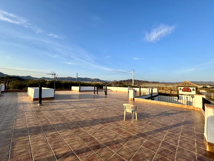 Image No.20-8 Bed Chalet for sale