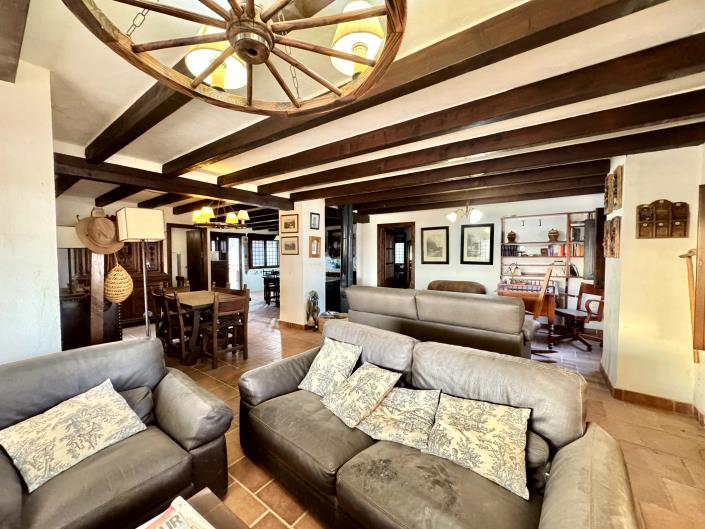 Image No.37-8 Bed Chalet for sale