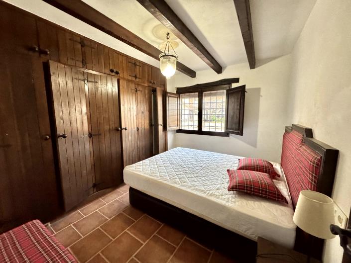 Image No.41-8 Bed Chalet for sale