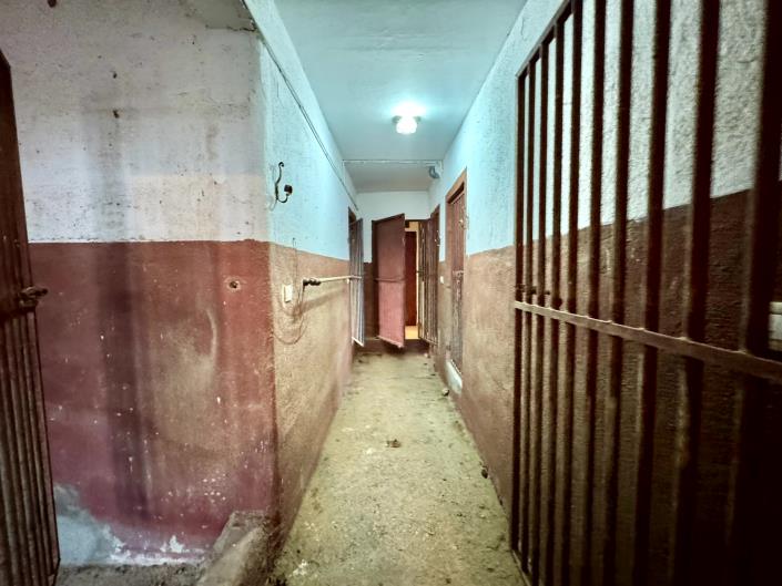 Image No.53-8 Bed Chalet for sale