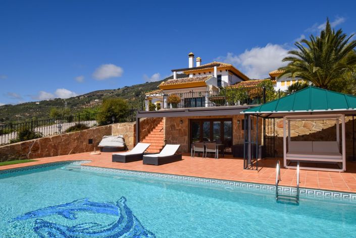 Image No.3-5 Bed Property for sale