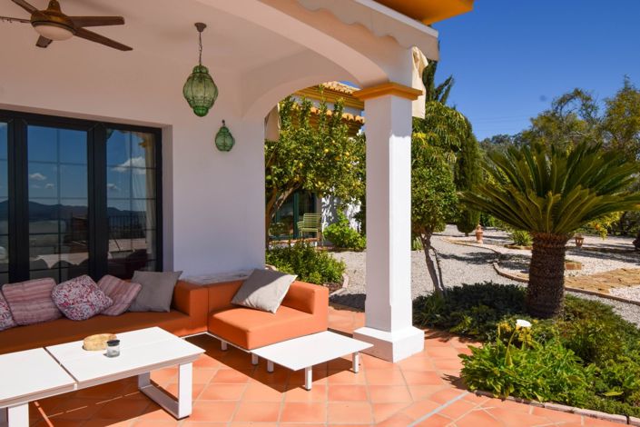 Image No.9-5 Bed Property for sale