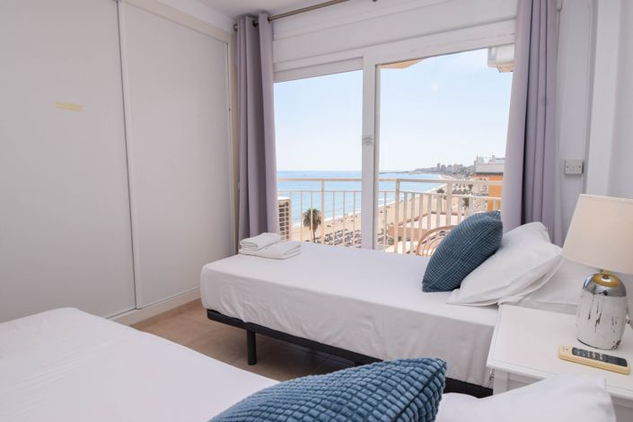 Image No.20-2 Bed Apartment for sale