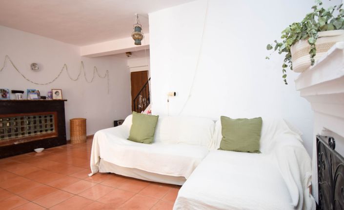 Image No.5-3 Bed Townhouse for sale