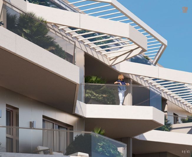 Image No.15-4 Bed Apartment for sale