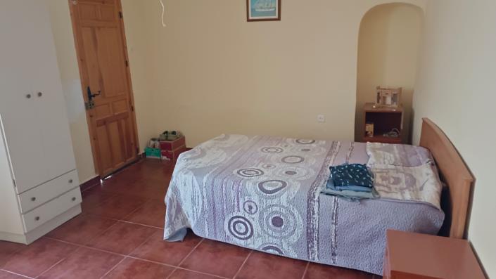 Image No.25-2 Bed Villa for sale