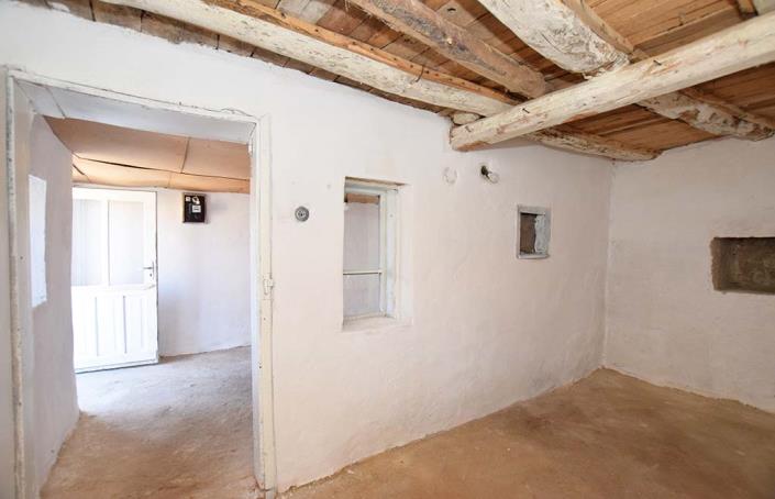 Image No.12-2 Bed House for sale