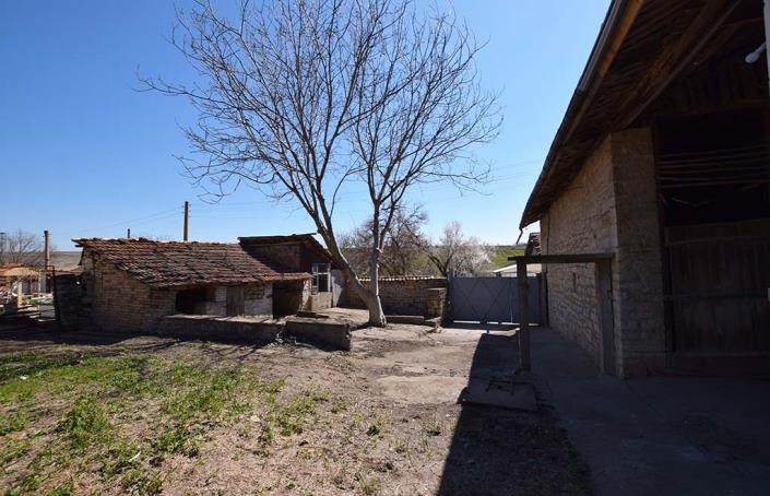 Image No.41-2 Bed House for sale